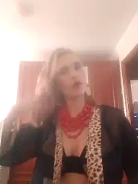 LaraDiva7799 online show from October 2025 10:52:02 AM