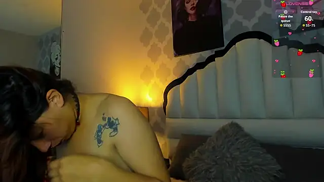 Snapshot of AlisonCold chatting on October 2025 12:14:02 PM AlisonCold online show from October 2025 12:14:02 PM