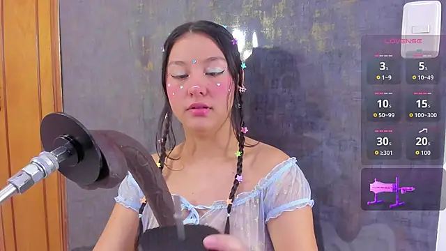 mia celezte online show from December 2025 11:48:01 AM