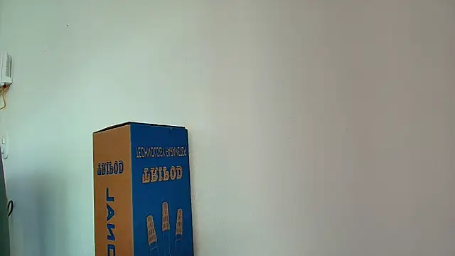 Snapshot of Julieta_Rose19 chatting on October 2025 05:14:01 PM Julieta Rose19 online show from October 2025 05:14:01 PM