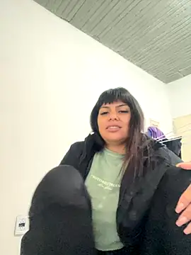 Snapshot of Bulma04 chatting on October 2025 05:15:02 PM Bulma04 online show from October 2025 05:15:02 PM