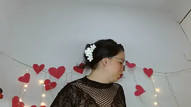 Snapshot of Alice_pussyhairy chatting on February 2026 07:59:02 AM Alice pussyhairy online show from February 2026 07:59:02 AM