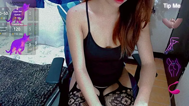 Snapshot of Prettypreggy chatting on April 2026 10:33:02 PM Prettypreggy online show from April 2026 10:33:02 PM