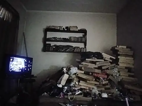 Danielle57  online show from December 2025 01:40:01 PM