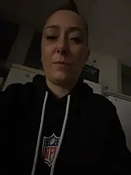 Reine du Vice84 online show from March 2026 03:30:01 AM