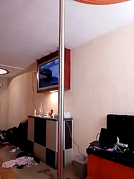 transreyna online show from March 2025 10:26:02 PM