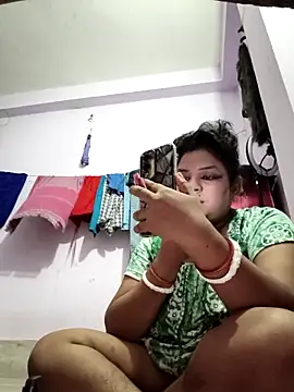 Deborbhavi222 online show from April 2026 07:17:02 PM