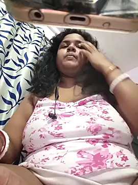 Deborbhavi222 online show from May 2026 09:56:02 PM