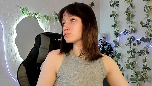 Elastikisss online show from April 2026 08:57:02 AM