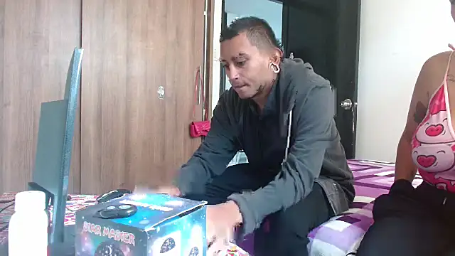 Snapshot of Carlandelli1 chatting on October 2025 01:33:02 PM Carlandelli1 online show from October 2025 01:33:02 PM