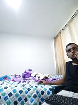 Snapshot of Carlandelli1 chatting on November 2025 10:30:01 PM Carlandelli1 online show from November 2025 10:30:01 PM