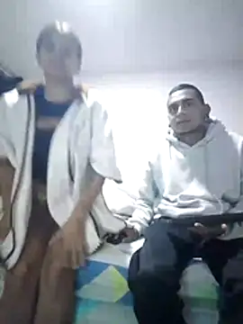 Snapshot of Carlandelli1 chatting on December 2025 03:26:02 AM Carlandelli1 online show from December 2025 03:26:02 AM