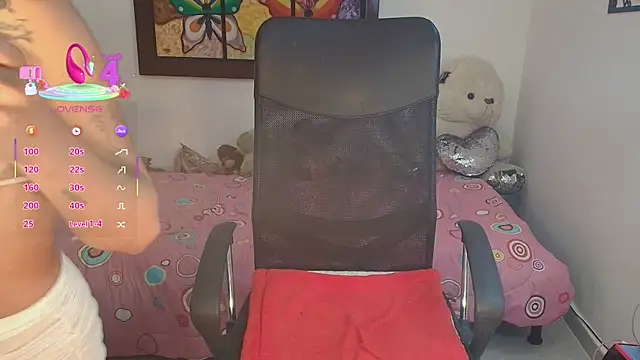 Natty Reyes online show from November 2025 07:24:02 PM