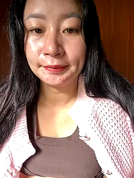 violet-00 online show from October 2025 01:16:02 AM