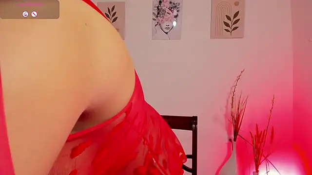 Snapshot of Lauraricci__ chatting on September 2025 06:33:01 PM Lauraricci online show from September 2025 06:33:01 PM