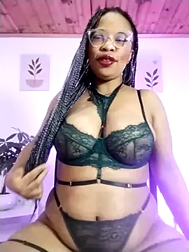 Snapshot of Lauraricci__ chatting on October 2025 10:24:01 AM Lauraricci online show from October 2025 10:24:01 AM