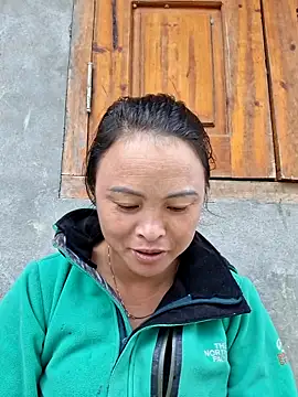 xuxulovezz online show from September 2025 02:26:02 AM