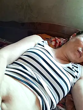 xuxulovezz online show from July 2026 03:21:02 AM