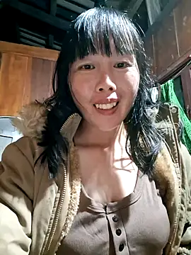 helenzz online show from September 2025 12:32:02 PM