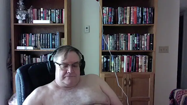 Vinyl22xh online show from June 2026 08:36:01 PM