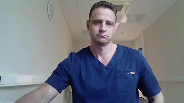 Snapshot of Freeze_Fire chatting on September 2025 10:29:01 AM Freeze Fire online show from September 2025 10:29:01 AM
