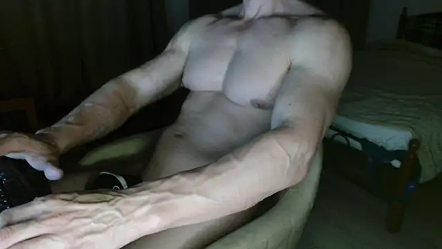 Snapshot of Freeze_Fire chatting on September 2025 07:41:02 PM Freeze Fire online show from September 2025 07:41:02 PM