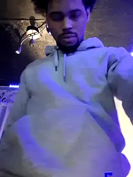 Snapshot of Painstickwes chatting on February 2026 12:04:02 AM Painstickwes online show from February 2026 12:04:02 AM