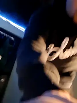 Snapshot of Painstickwes chatting on March 2026 12:39:01 AM Painstickwes online show from March 2026 12:39:01 AM