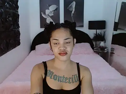 Yuriidelaveigne online show from November 2025 08:34:02 AM