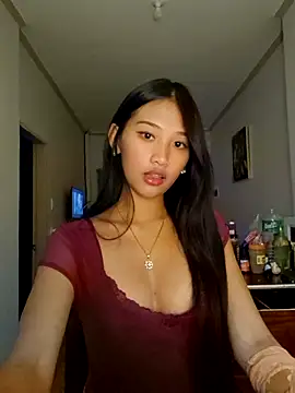 Snapshot of Bunny72772 chatting on October 2025 03:32:01 PM Bunny72772 online show from October 2025 03:32:01 PM