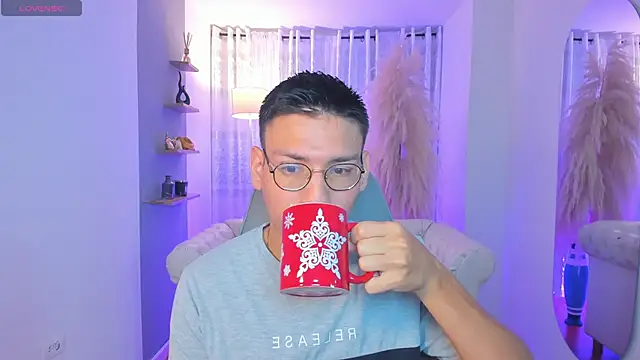 marcuswildx online show from October 2025 11:27:02 AM