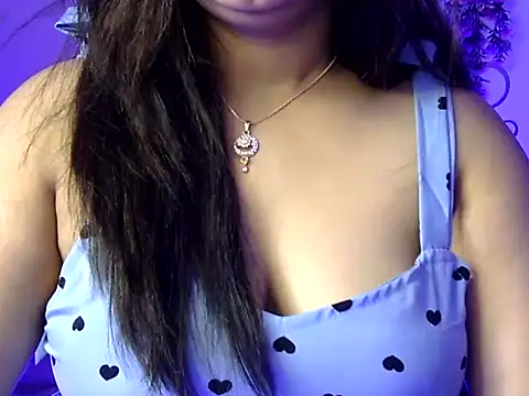 Aaliya02 online show from April 2026 03:17:01 AM