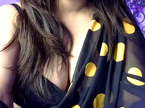 Aaliya02 online show from May 2026 10:53:02 AM