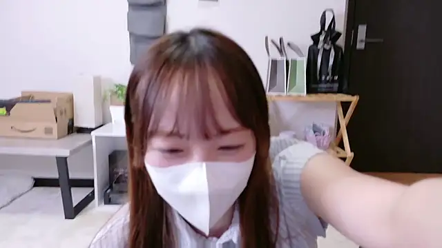 saku sakura  online show from October 2025 12:25:01 PM