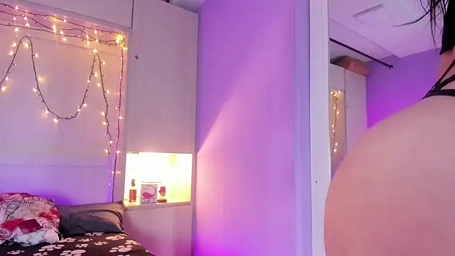 Snapshot of VictoriaBaass chatting on September 2025 12:10:01 PM VictoriaBaass online show from September 2025 12:10:01 PM