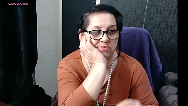 Snapshot of MissSanjanne chatting on January 2025 01:57:02 AM MissSanjanne online show from January 2025 01:57:02 AM