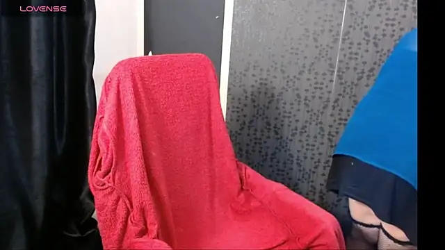 Snapshot of MissSanjanne chatting on January 2025 05:30:01 AM MissSanjanne online show from January 2025 05:30:01 AM