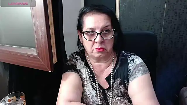 Snapshot of MissSanjanne chatting on June 2026 08:22:02 PM MissSanjanne online show from June 2026 08:22:02 PM
