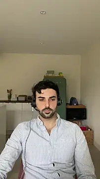 Snapshot of eauminerale chatting on March 2026 09:57:02 AM eauminerale online show from March 2026 09:57:02 AM