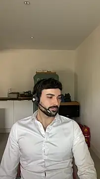 Snapshot of eauminerale chatting on April 2026 09:56:01 AM eauminerale online show from April 2026 09:56:01 AM