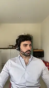 Snapshot of eauminerale chatting on April 2026 10:28:01 AM eauminerale online show from April 2026 10:28:01 AM