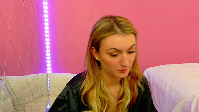 Snapshot of Anaayss_ chatting on November 2025 06:04:02 AM Anaayss online show from November 2025 06:04:02 AM