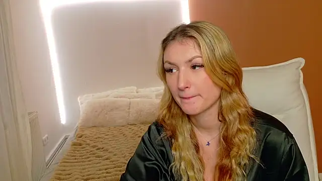 Snapshot of Anaayss_ chatting on January 2026 05:55:01 AM Anaayss online show from January 2026 05:55:01 AM