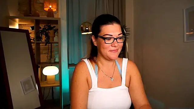 Snapshot of mrs_fllowerr chatting on October 2025 06:41:02 PM mrs fllowerr online show from October 2025 06:41:02 PM