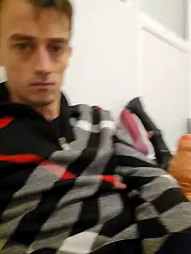 Chrisou73 online show from February 2026 04:15:02 PM