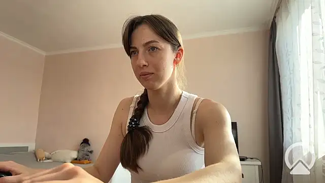 Prettyyy Angel online show from November 2025 09:42:02 AM