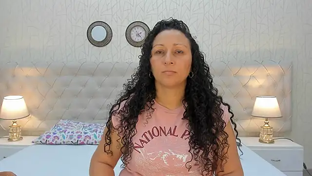 VaniaRose online show from November 2025 01:13:01 PM