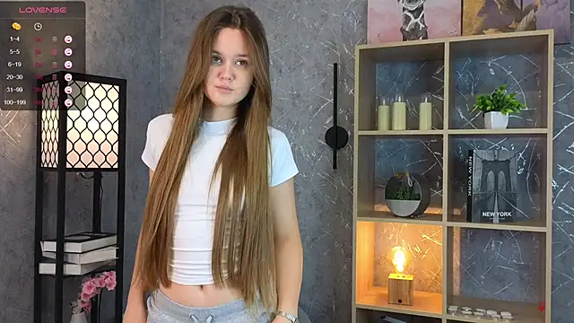 ElenoreReth online show from October 2025 03:21:01 PM