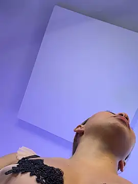 Snapshot of Gaby_002 chatting on October 2025 11:38:01 PM Gaby 002 online show from October 2025 11:38:01 PM