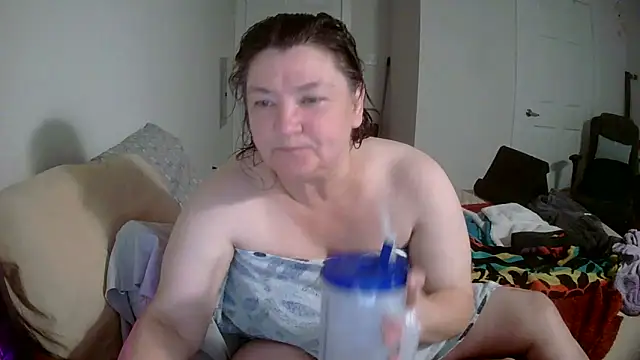 Snapshot of Buggy1965 chatting on April 2026 02:48:02 PM Buggy1965 online show from April 2026 02:48:02 PM